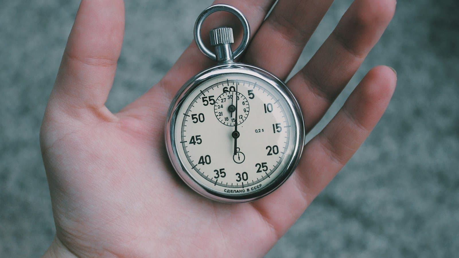Live Chat Response Time: The Benchmark Shoppers Silently Expect